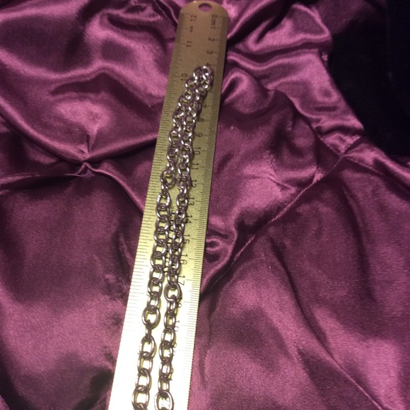 Large Link Silver-tone Chain Necklace - Picture 2 of 2